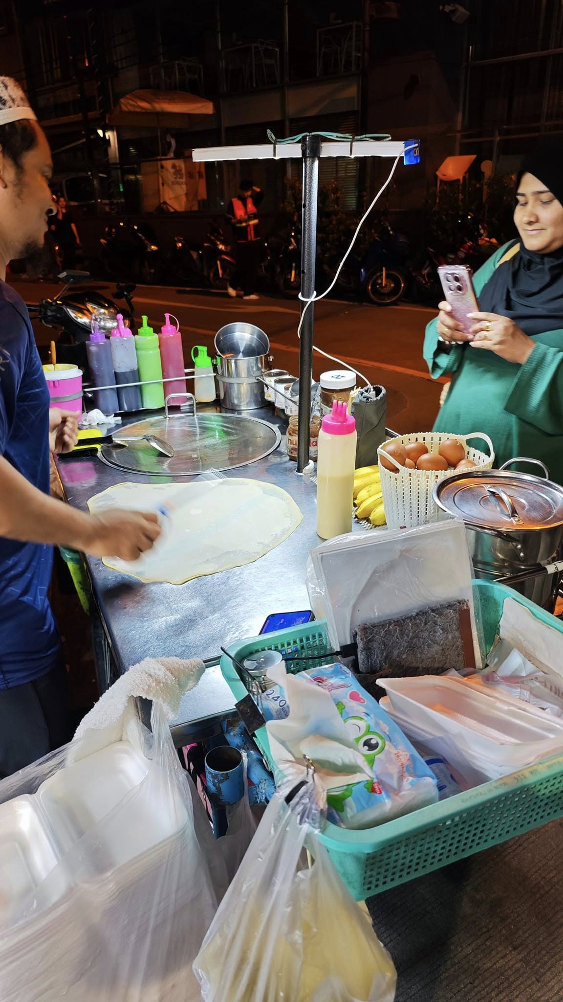 Image 827